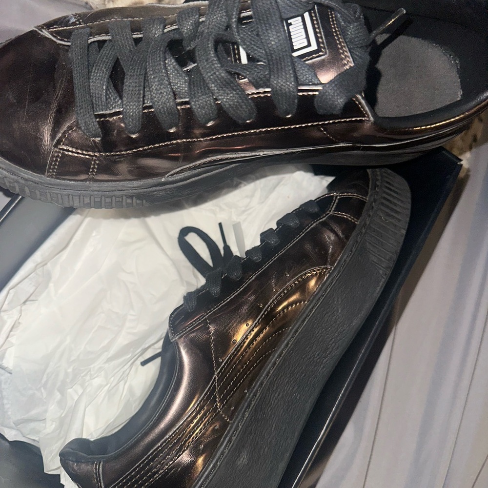 Puma Women's Metallic Black Sneakers